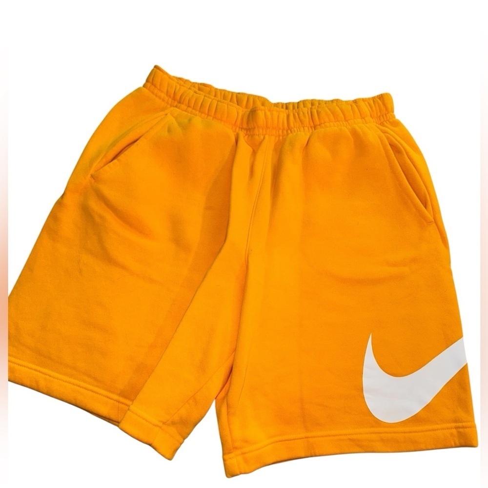 ❇️NWT❇️ Nike Athletic Shorts - Picture 3 of 11